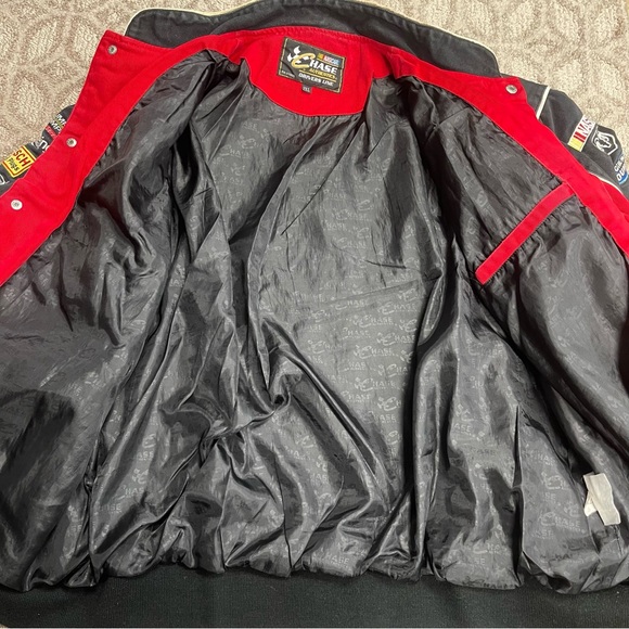 NASCAR Budweiser Racing - Picture 6 of 8